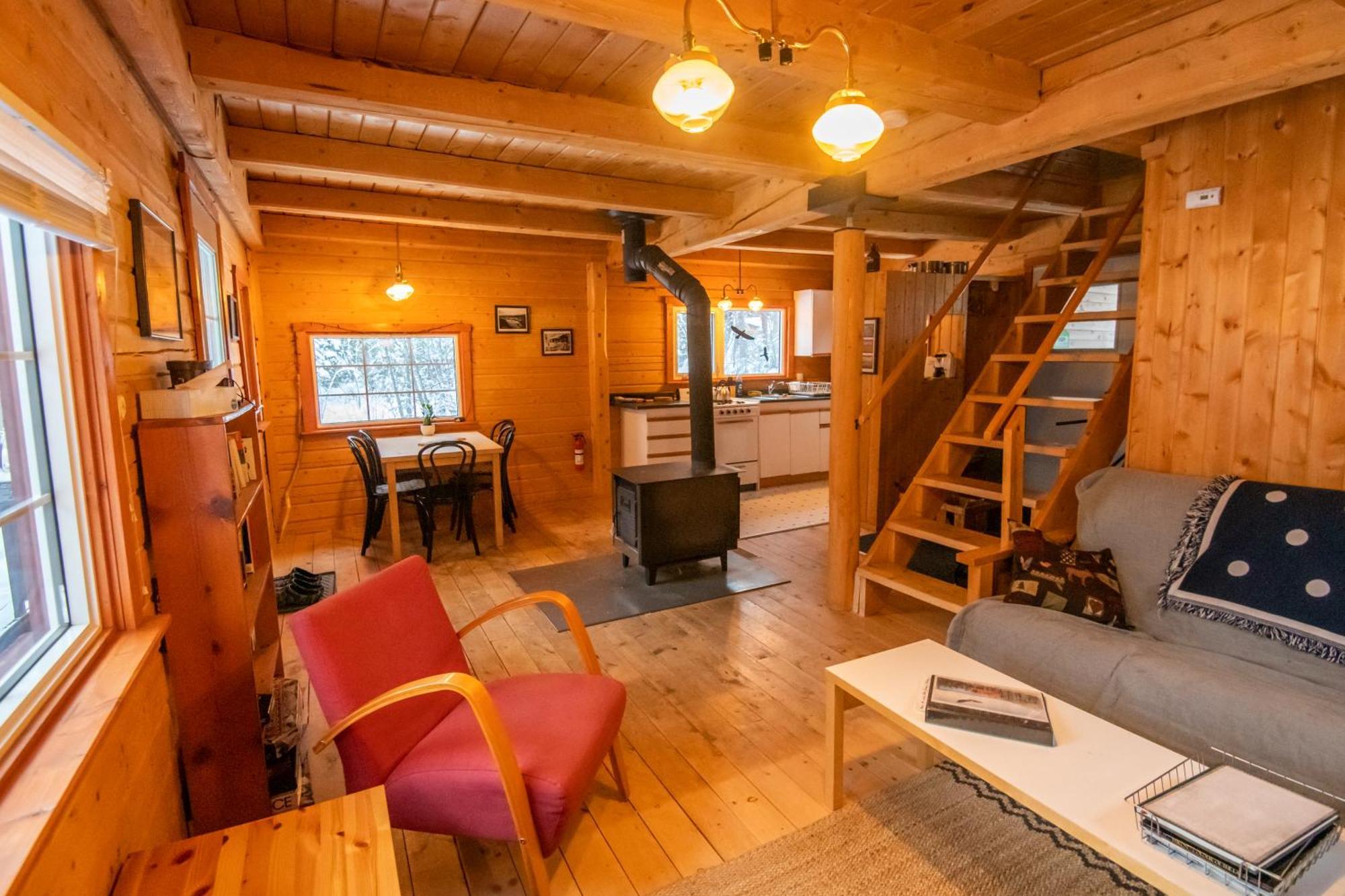 Little Atlin Lodge Tagish Екстер'єр фото